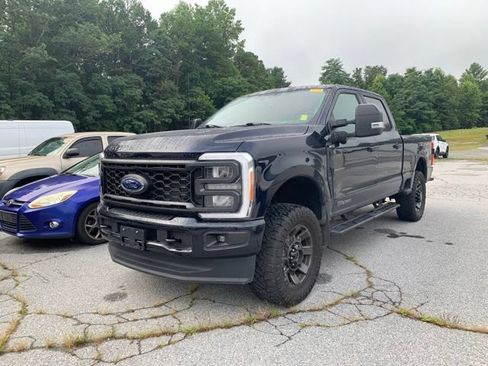 Certified 2023 Ford F250 XLT w/ XLT Premium Package AWD/4WD image 4