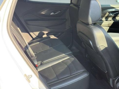 Used 2023 GMC Terrain SLT AWD/4WD image 25