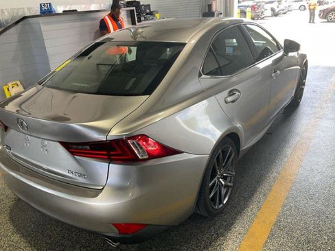 Used 2016 Lexus IS 350 RWD image 5