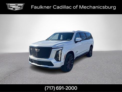 Certified 2025 Cadillac Escalade ESV V image 10