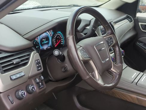 Used 2019 GMC Yukon XL Denali w/ Denali Ultimate Package image 10