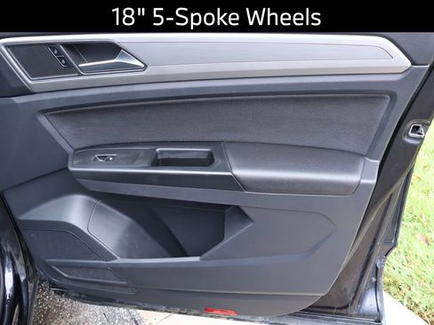 Used 2019 Volkswagen Atlas S image 12