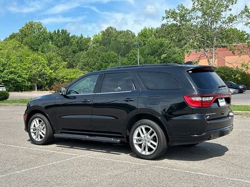 Used 2023 Dodge Durango GT AWD/4WD image 3
