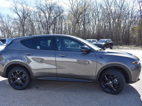 New 2024 Dodge Hornet GT Plus w/ Tech Pack Plus w/o Parking image 9