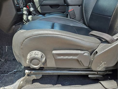 Used 2023 Jeep Wrangler Unlimited Sahara image 24