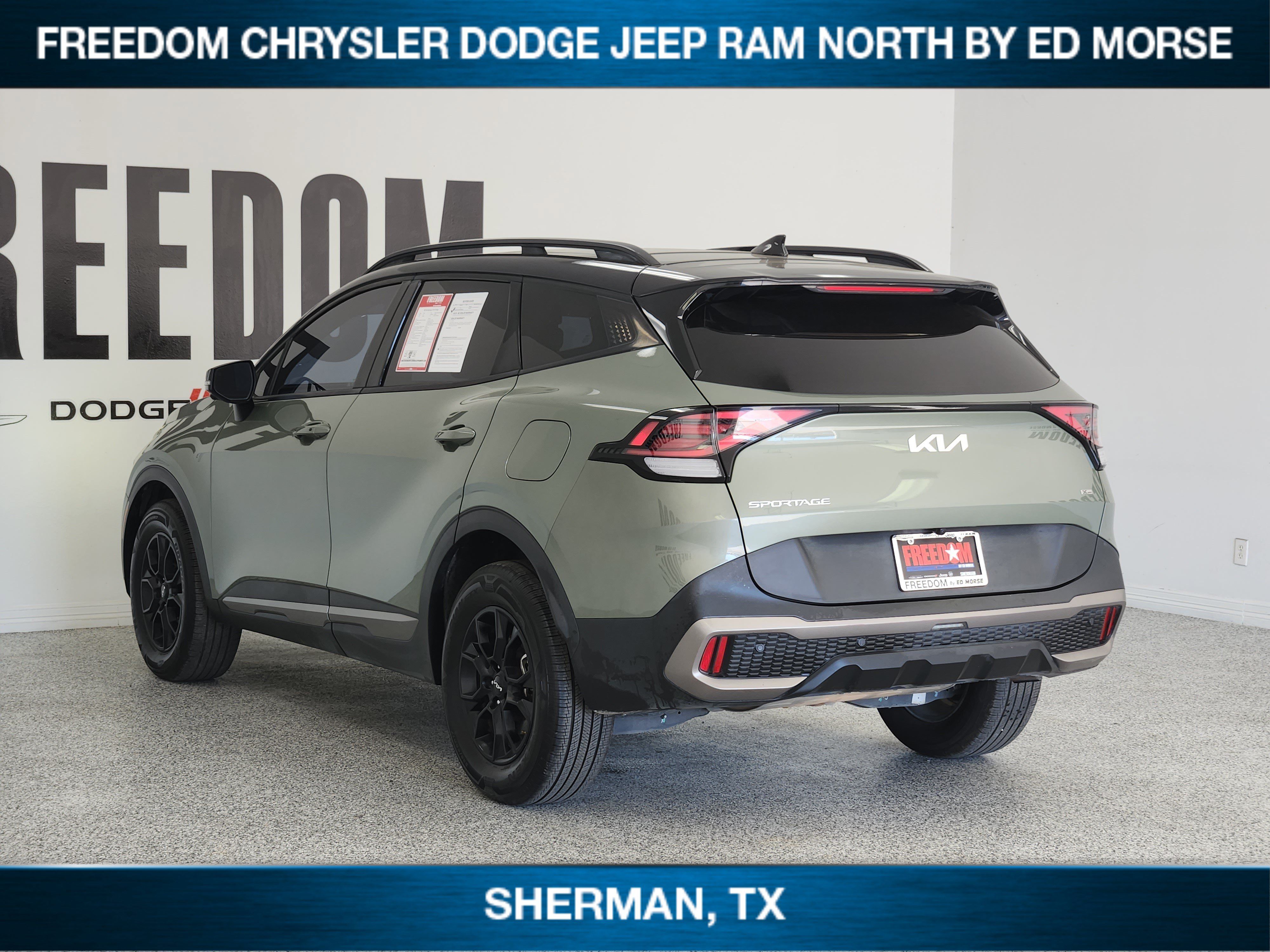 Used 2023 Kia Sportage X-Pro Prestige AWD/4WD image 3