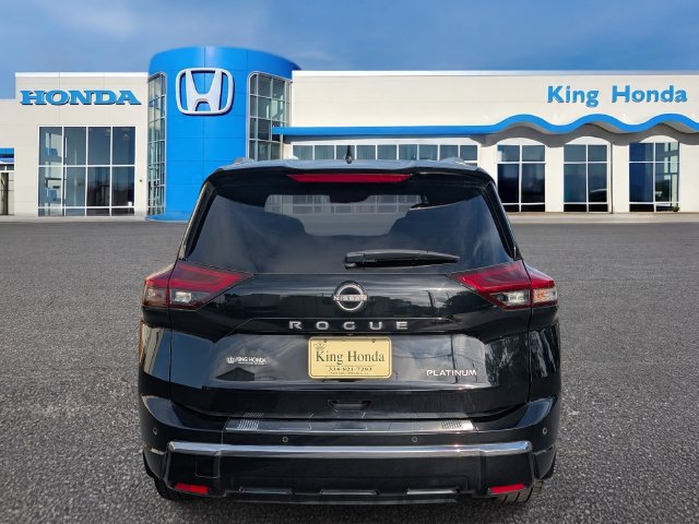 Used 2024 Nissan Rogue Platinum w/ Platinum Premium Package FWD image 9