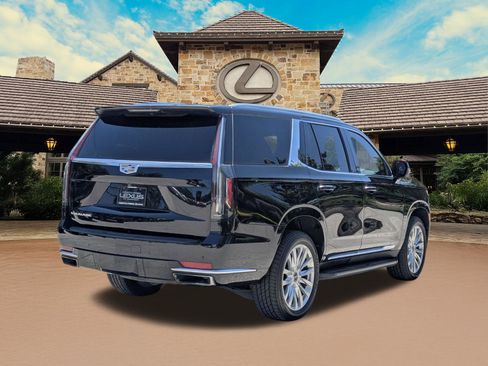 Used 2022 Cadillac Escalade Luxury w/ LPO, Floor Liner Package RWD image 2
