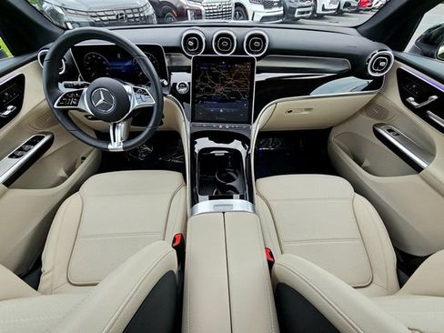Certified 2025 Mercedes-Benz GLC 300 4MATIC image 30