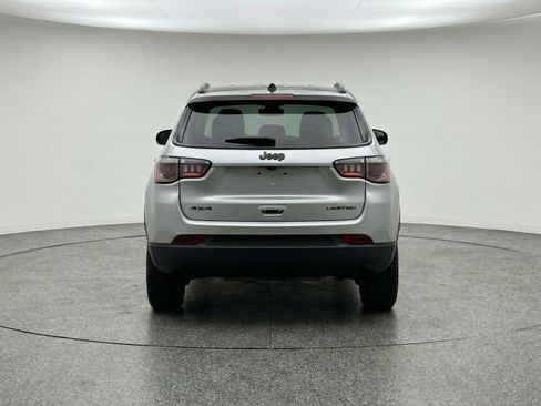 Used 2025 Jeep Compass Trailhawk image 7