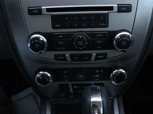 Used 2011 Ford Fusion SE image 14