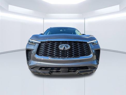 Certified 2025 INFINITI QX60 Luxe image 9