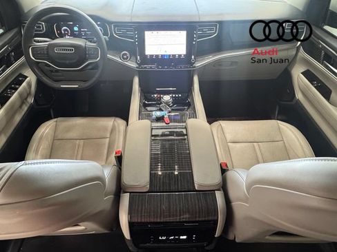 Used 2022 Jeep Wagoneer Series III w/ Premium Group I RWD image 30