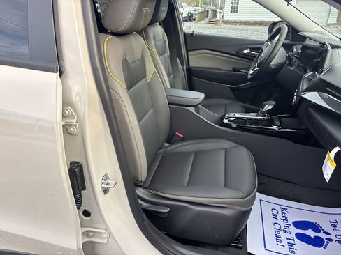 New 2026 Chevrolet Trax ACTIV FWD image 26
