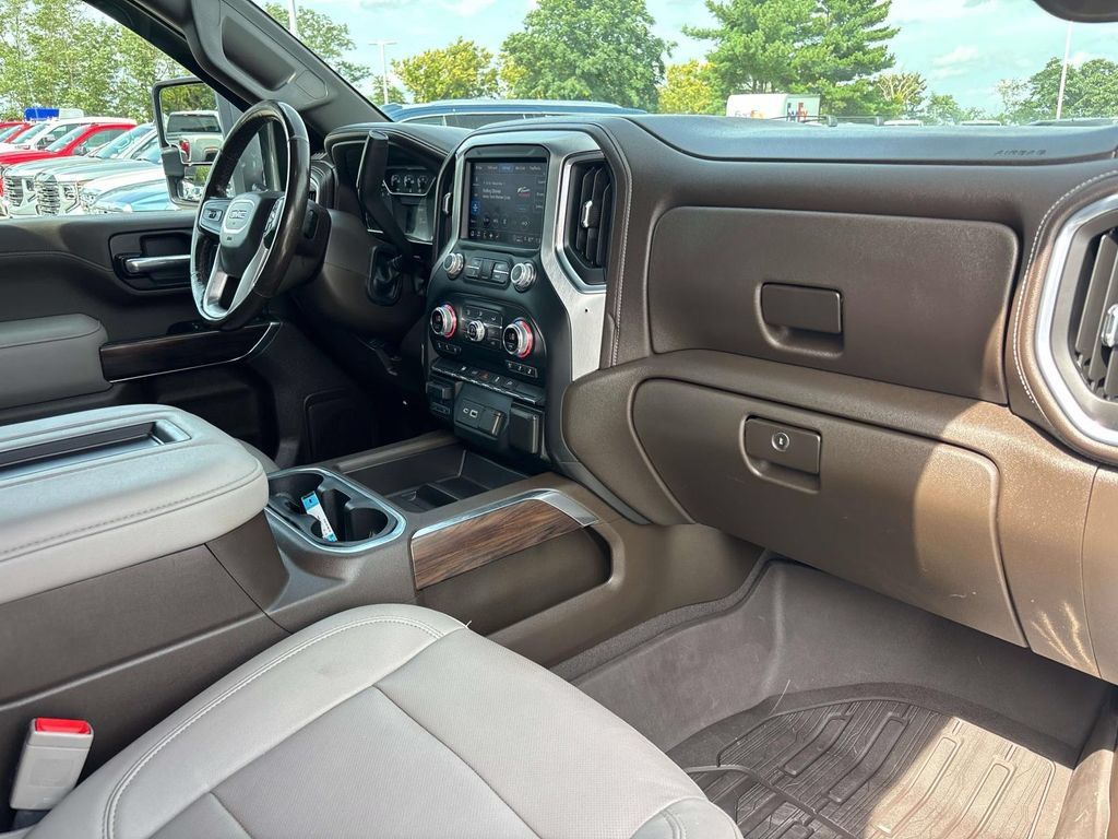 Used 2022 GMC Sierra 2500 SLT w/ SLT Convenience Package AWD/4WD image 19