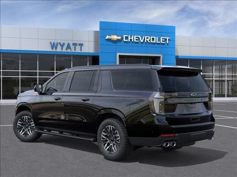 New 2026 Chevrolet Suburban Z71 w/ Z71 Off-Road Package AWD/4WD image 3