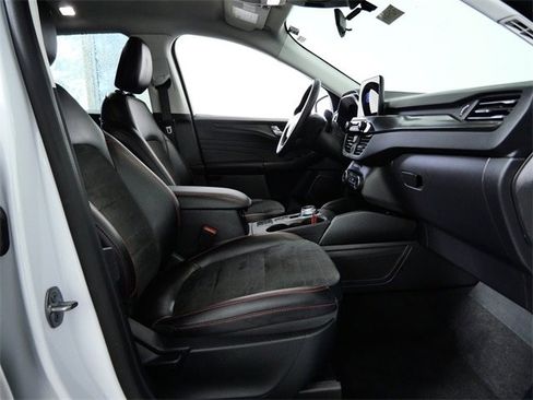 Certified 2022 Ford Escape SEL w/ Equipment Group 302A image 10