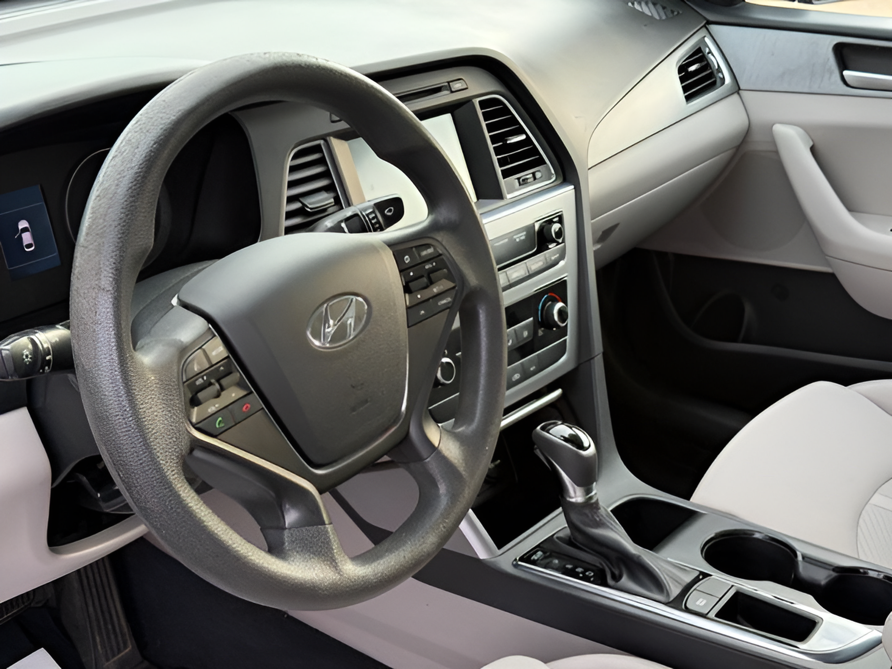 Used 2017 Hyundai Sonata SE FWD image 28
