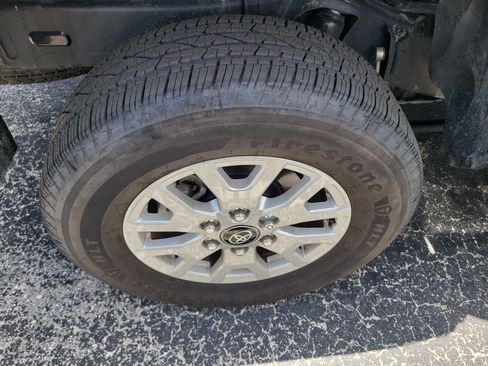 Used 2026 Toyota Tacoma SR5 RWD image 8