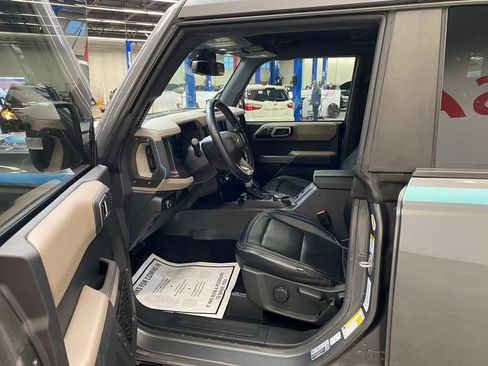 Used 2023 Ford Bronco Wildtrak image 22