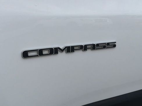 Used 2024 Jeep Compass Latitude AWD/4WD image 20
