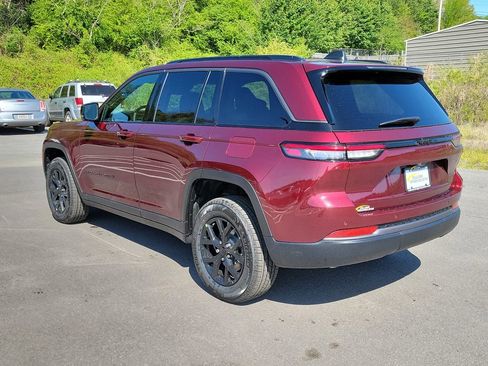 New 2026 Jeep Grand Cherokee Altitude RWD image 5