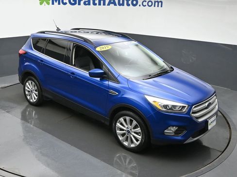 Used 2019 Ford Escape SEL image 3