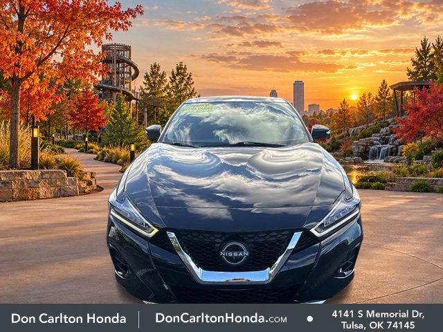 Used 2023 Nissan Maxima Platinum w/ Sport Mat Group FWD image 2