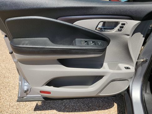 Used 2022 Honda Pilot Special Edition image 14