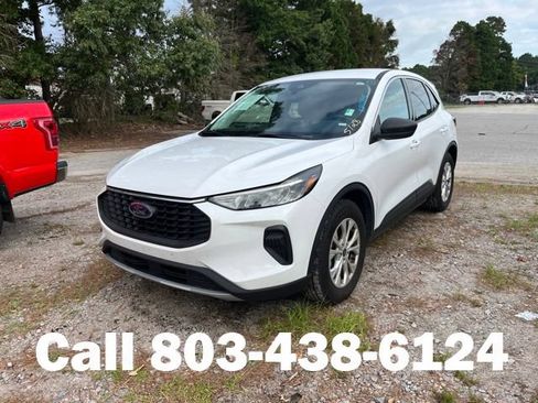 Used 2024 Ford Escape Active FWD image 2