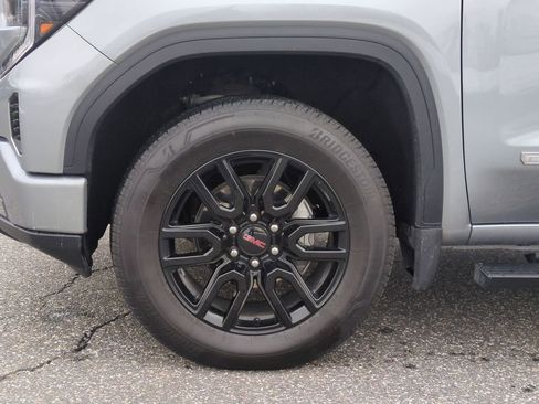 Used 2025 GMC Sierra 1500 Elevation image 26