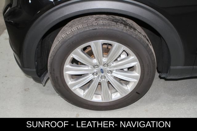 Used 2022 Ford Explorer Limited w/ Limited Technology Package AWD/4WD image 12