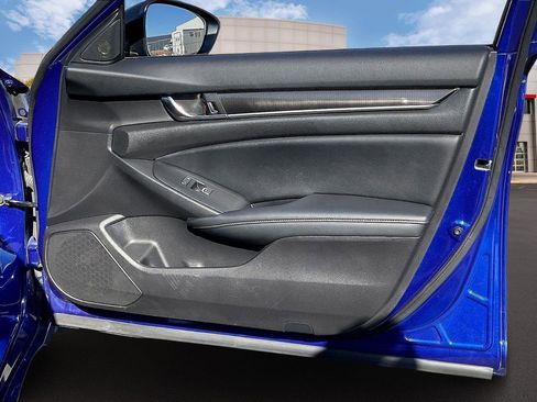 Used 2021 Honda Accord Sport image 23