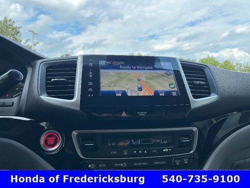 Used 2017 Honda Pilot Touring image 21