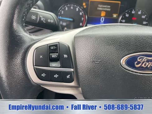 Used 2022 Ford Explorer XLT AWD/4WD image 28