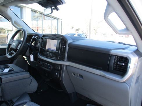 Used 2022 Ford F150 XLT image 30