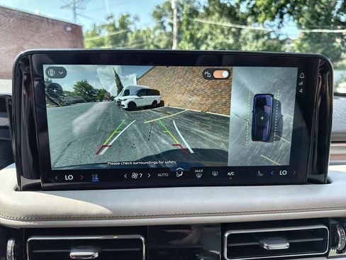 Certified 2026 Lincoln Aviator 2WD image 25