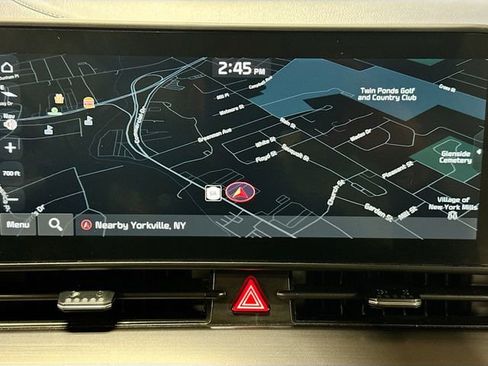 Used 2025 Kia Sportage EX w/ EX Premium Package image 13