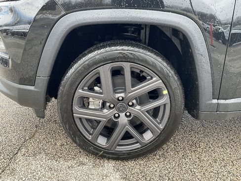 New 2026 Jeep Compass Limited AWD/4WD image 14