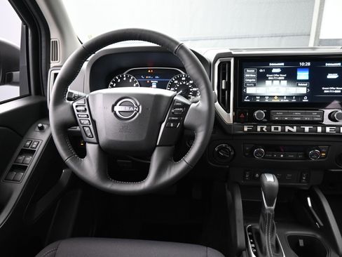 New 2026 Nissan Frontier SV w/ SV Convenience Package image 13