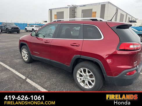 Used 2014 Jeep Cherokee Latitude AWD/4WD image 3
