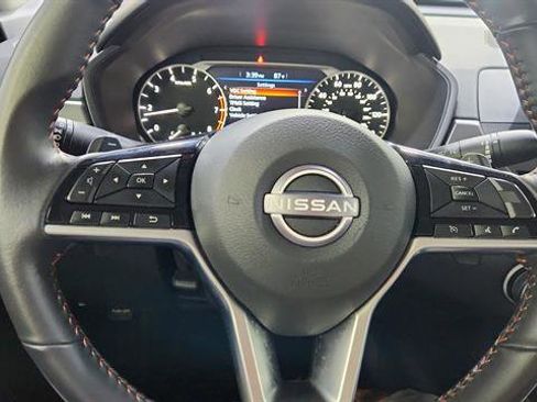 Certified 2025 Nissan Altima 2.5 SR FWD image 14