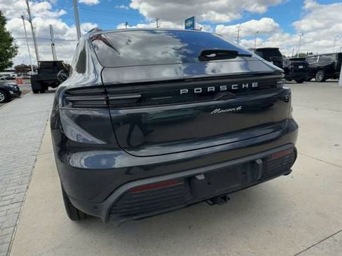 Used 2024 Porsche Macan 4 Electric AWD/4WD image 7