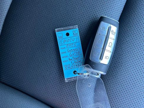 Used 2025 Genesis GV70 2.5T image 29