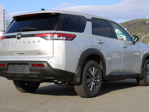 New 2025 Nissan Pathfinder S AWD/4WD image 5