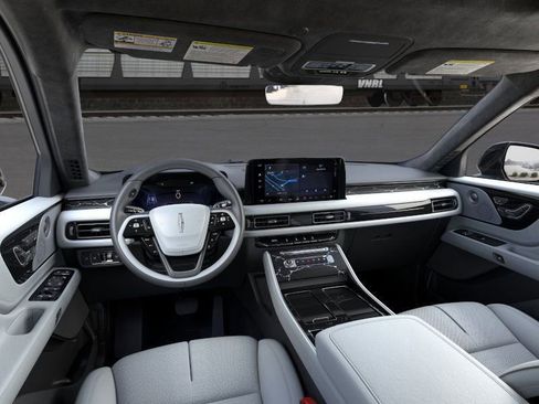 New 2026 Lincoln Aviator Black Label image 9