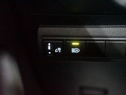 Certified 2024 Toyota Corolla LE image 22