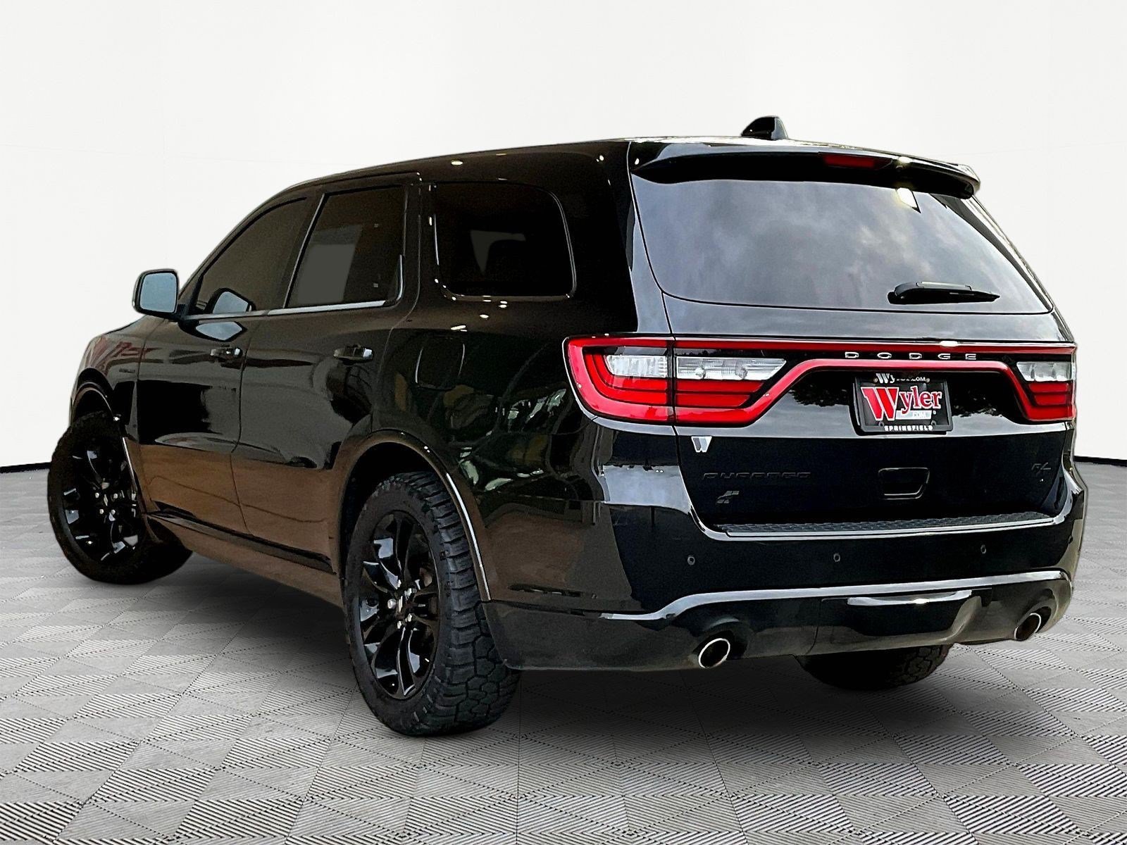 Used 2020 Dodge Durango R/T w/ Blacktop Package AWD/4WD image 4