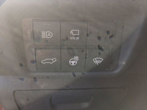 Used 2021 Toyota Highlander Platinum image 31