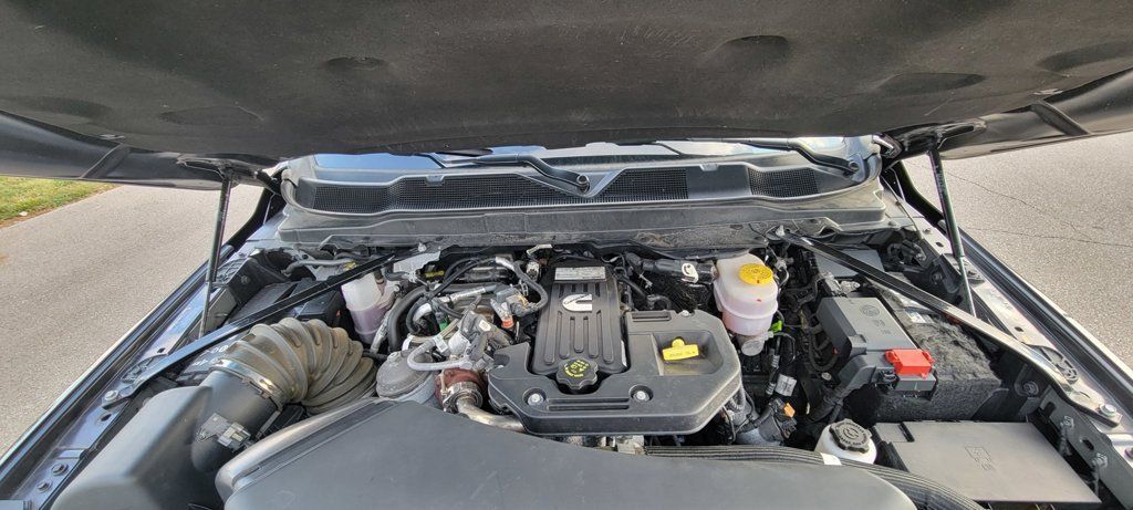 Used 2025 RAM 2500 Limited AWD/4WD image 16
